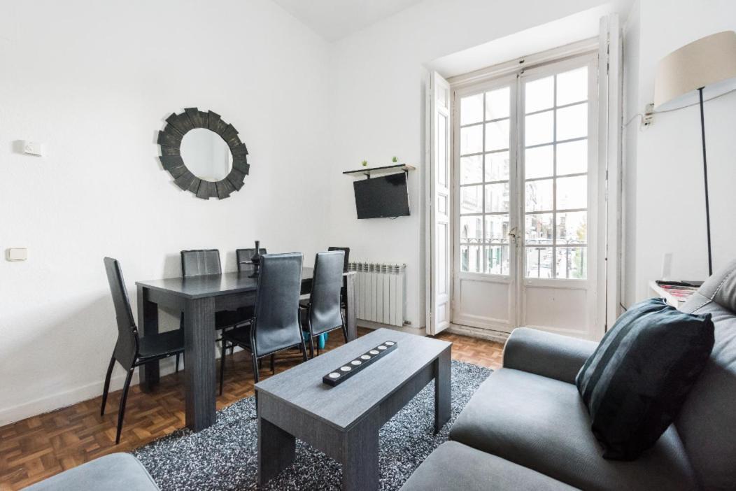 M&F Apartaments Chueca Madri Exterior foto